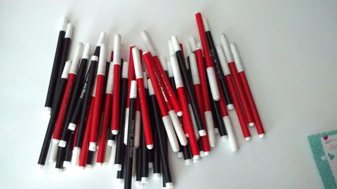 PLUMON MARCA PELIKAN ROJO/NEGRO